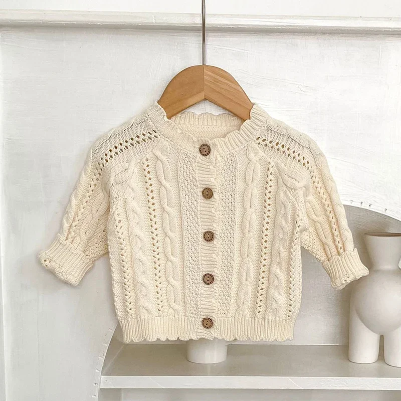 جديد ربيع 2026 سترة معطف للفتيات حديثي الولادة بأكمام طويلة بلون سادة سترة حياكة للأطفال الرضع من عمر 0 إلى 3 سنوات ملابس أطفال