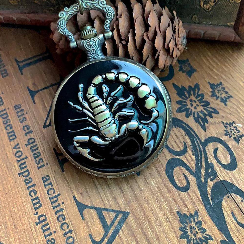 New Fashionable Cartoon Cute Vintage Relief Carved And Hollowed Out Roman 15 Types Flip Style Pocket Watch On Chain Pendant Gift