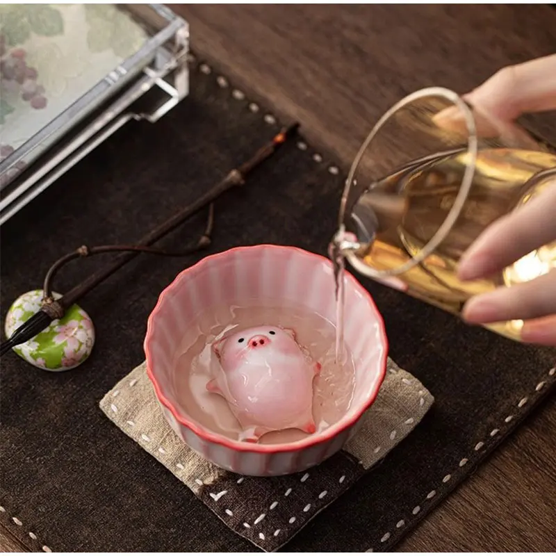 Cartoon Ceramic Tea Cup Little Pig Spit Bubbles Under Bottom Funny Teacup Procelain Water Cups Cute Mug Kitchen Accessories