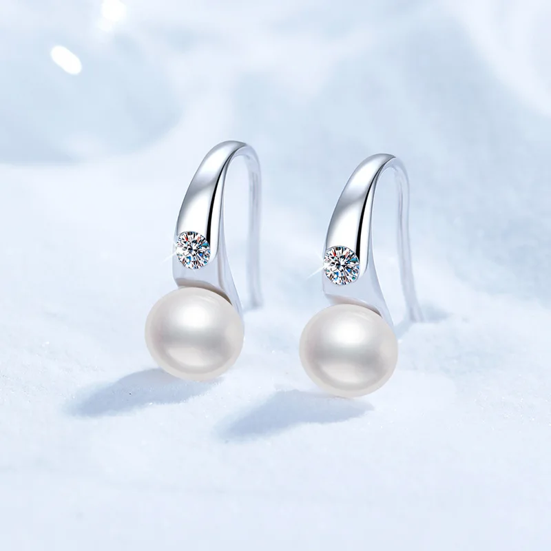 LioraGem Dazzling Moissanite Earrings for Women, Versatile Elegant 8mm Natural Freshwater Pearl Earrings Platinum PT950 Stamp