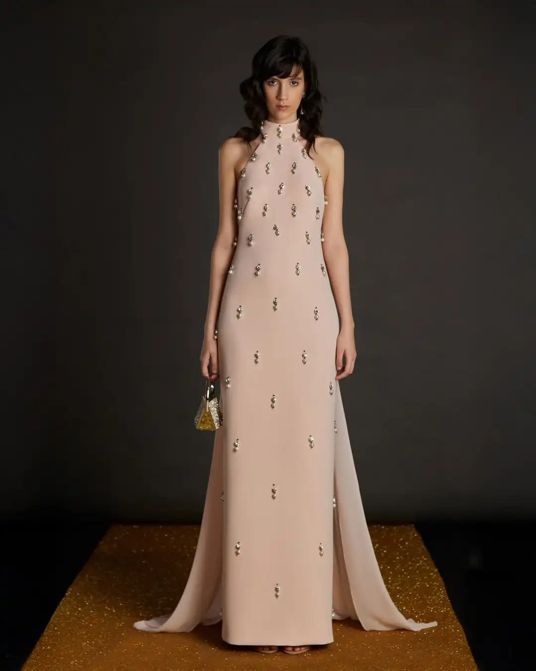 

Ofherown Elegant Pink Halter Neck Evening Dress with Pearls Crystal Sleeveless Prom Gown with Train Luxury Party Prom Dress