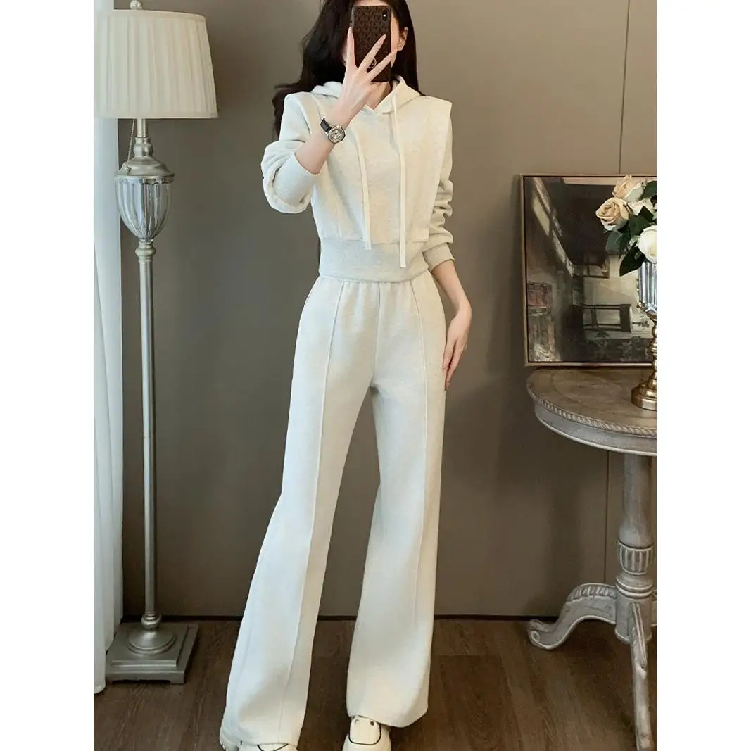 

Fashionable Hooded Sweatshirt Set Women's Thickened Fleece Casual Sportswear Stylish Two-Piece Autumn Winter New Arrival