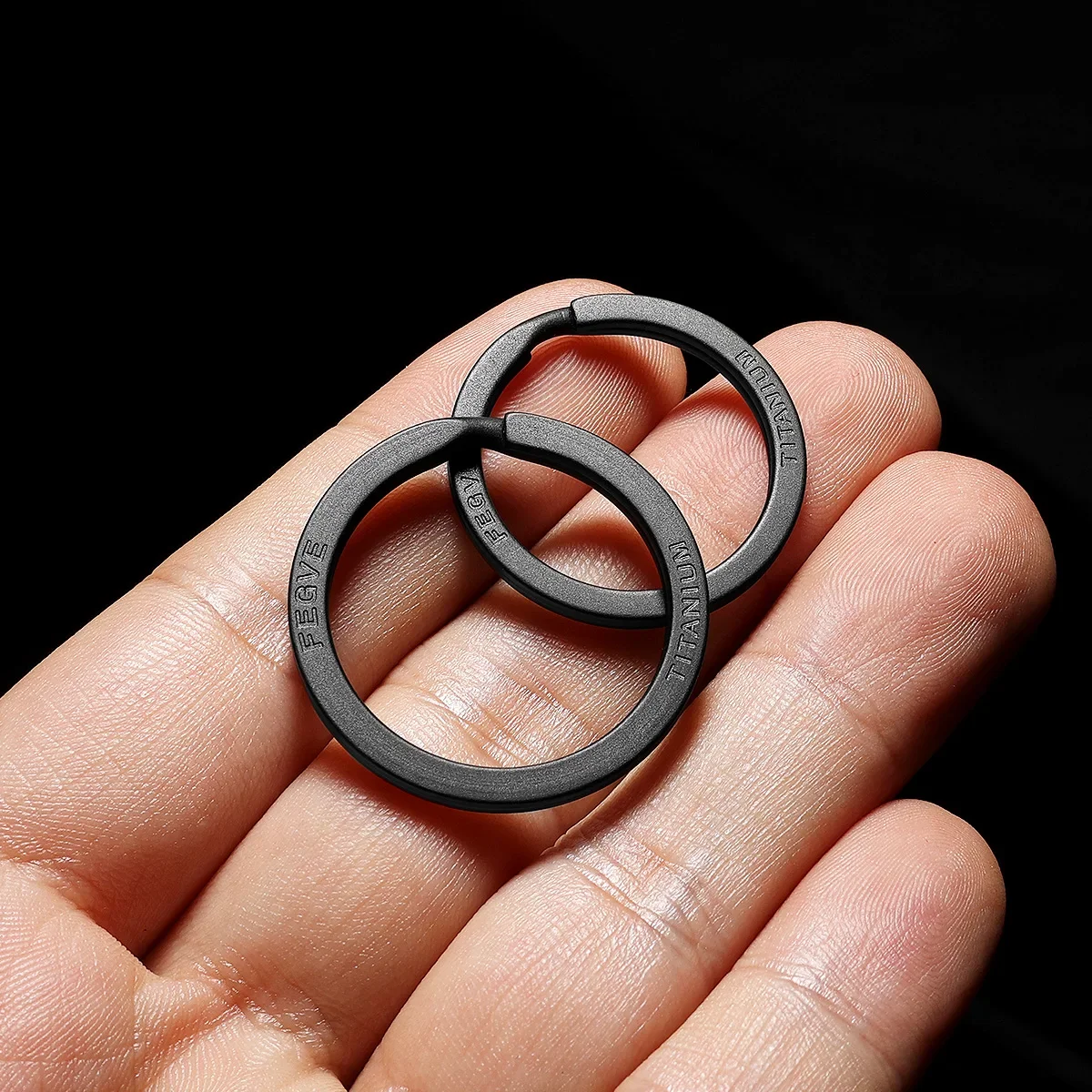 Titanium Keyring Car Men Flat Key Chain Rings Holder Lightweight EDC ARC Keychain Buckle for Accessories Gadgets Wholesale