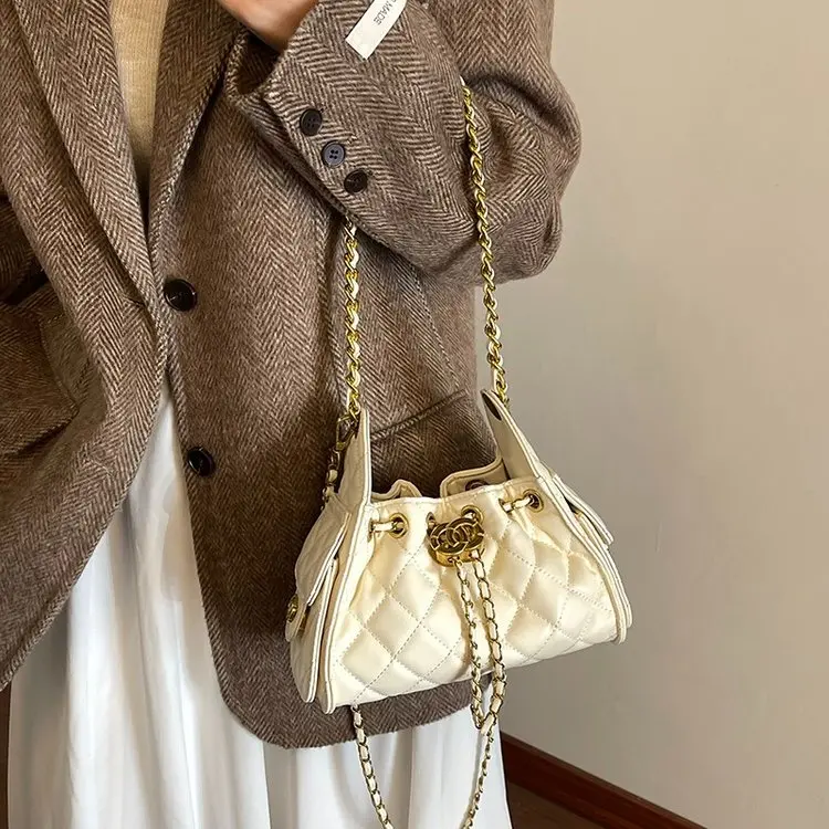 

2026 Archive Chain Bag, Structured Cubic Purse with Signature Harness, Retro-Futurist Artifact