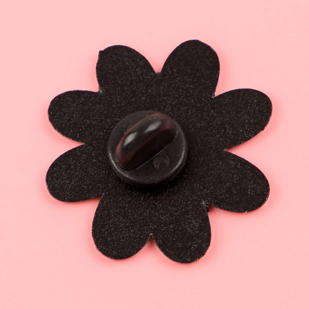 تصميم ملهم على شكل دبوس من المينا مع بتلات ملونة - شارة طية صدر السترة من سبائك الزنك لحقائب الظهر والحقائب والملابس - هدية عصرية