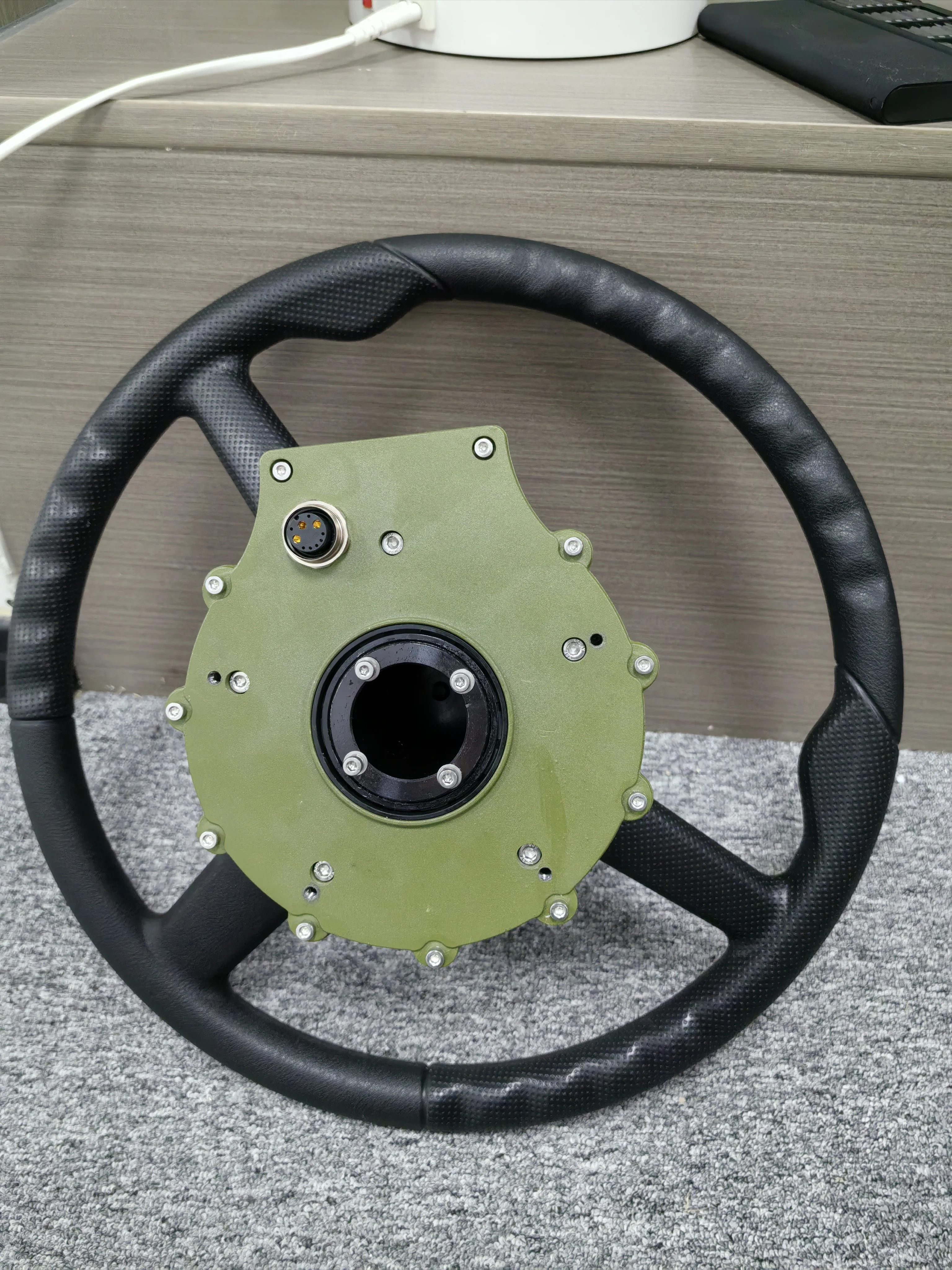 نظام التوجيه التلقائي للجرارات ذات الإنتاجية العالية GPS التوجيه التلقائي العالمي للمزرعة