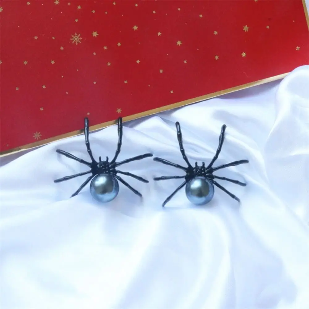 1Pair Durable Halloween Spider Insect Spider Earrings Exaggerated Personality Punk Ear Stud Alloy Black Pearl Jewelry For Women