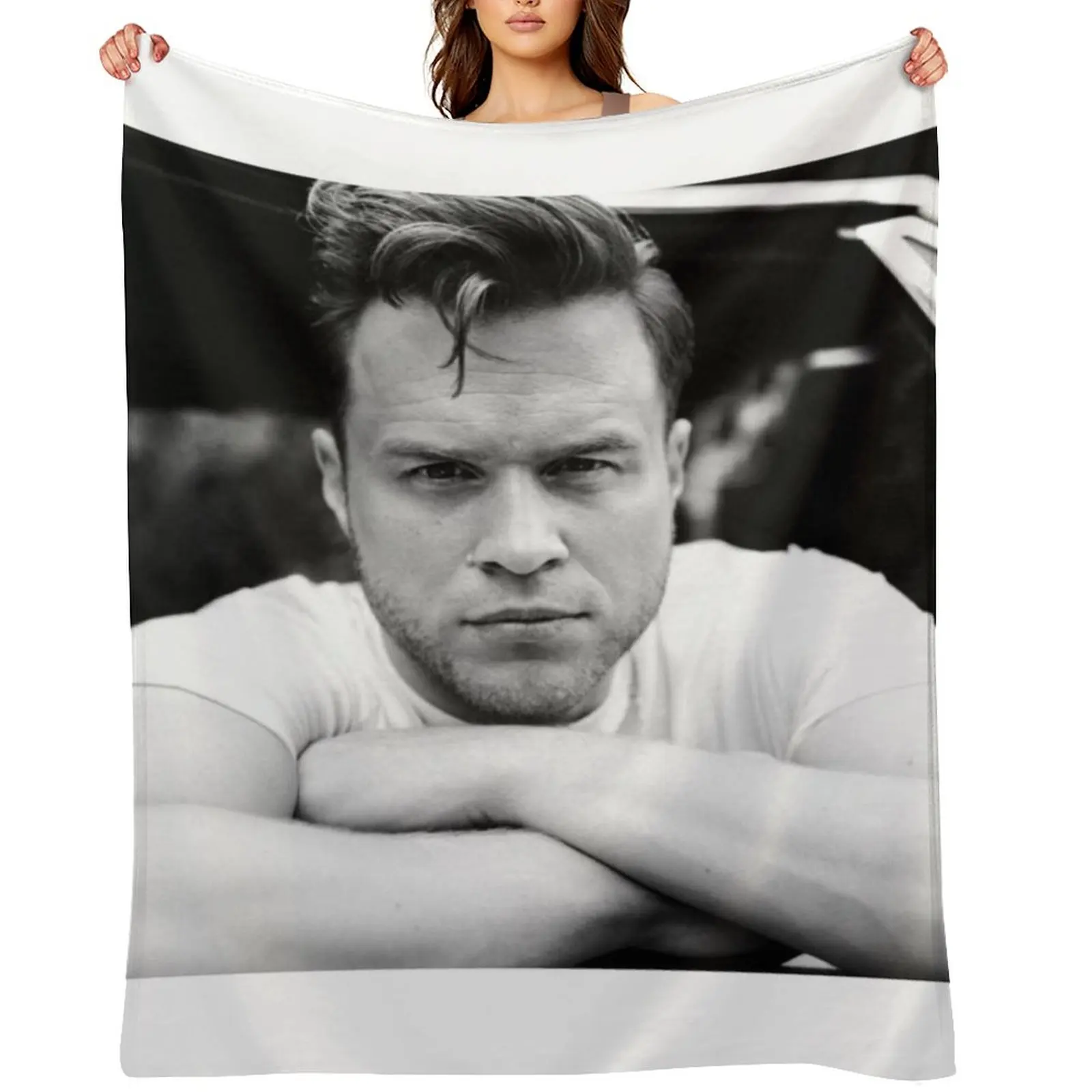 Olly Murs Throw Bla…