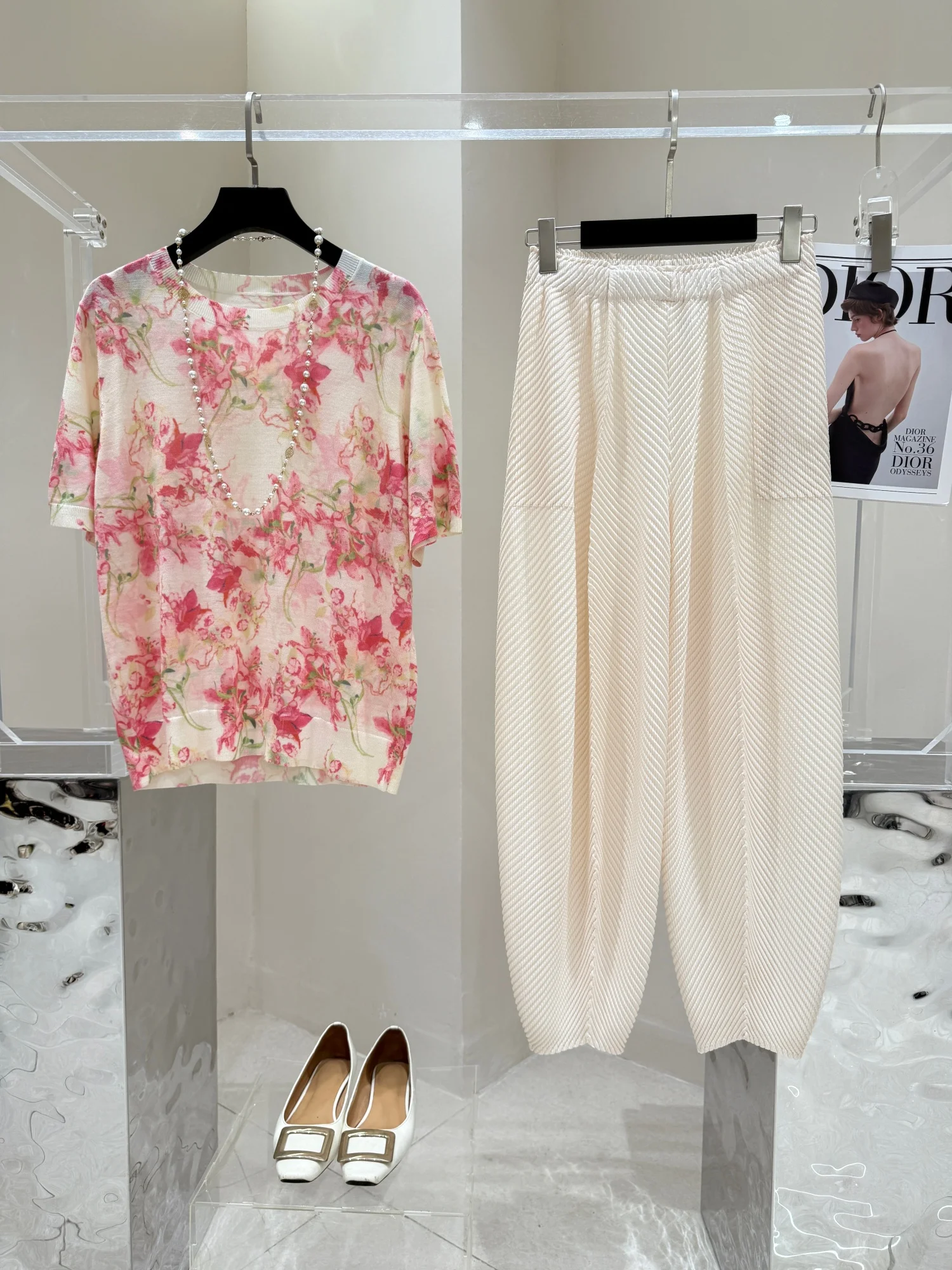

Ele Faionable Two-Piece Set Summer 2026 for Middle-Aged And ly Women High-Quali Lightweight Luxury Mommy Wear