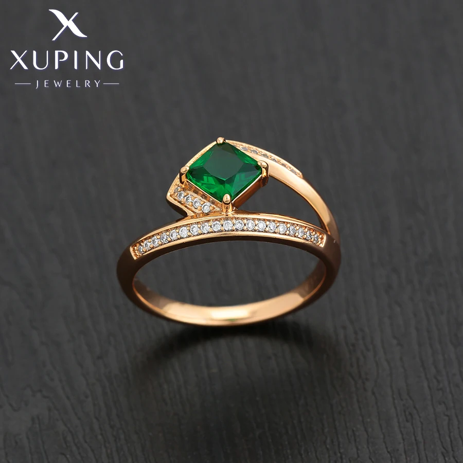 Xuping Jewelry Fashion New Green Stone Copper Alloy Elegant Gold Color Ring for Women BirthdayGift A00918385