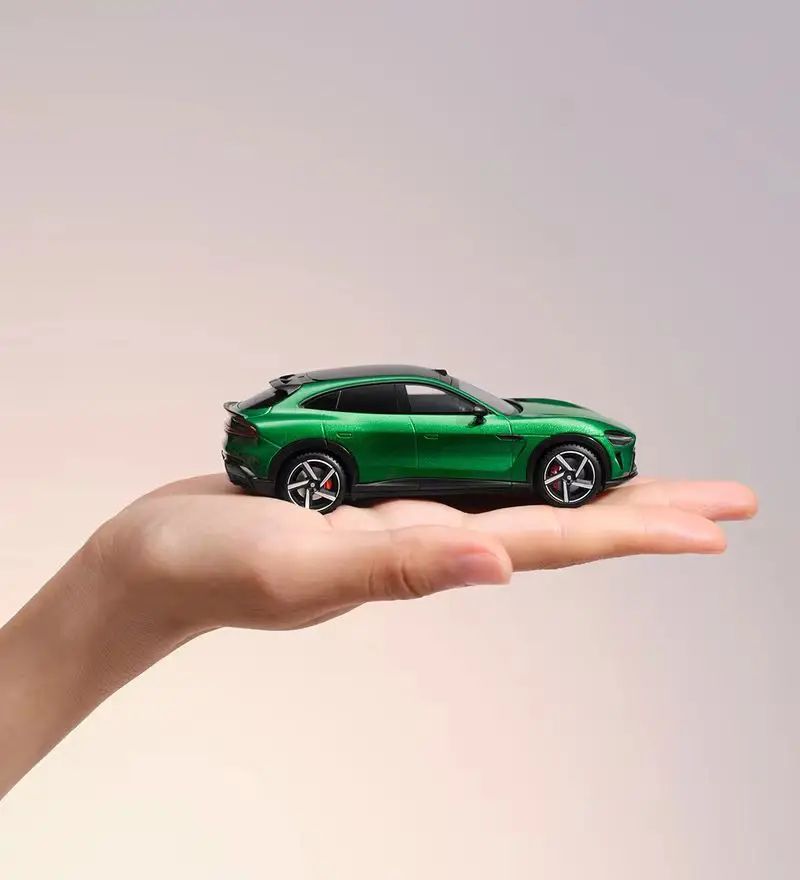 الجديد في المخزون Xiaomi 1:43 Yu7 Su7 Ultra Prototype المتجر الرسمي نموذج سيارة سبيكة مصغرة دييكاست الحلي ألعاب مخصصة للأطفال