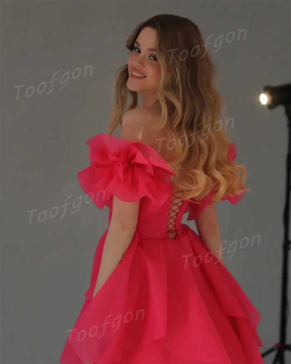 Toofgon Hot Pink Strapless Short Evening Dresses Organza A-Line Customized Prom Dress Women Corset Wedding Engagement Party Gown