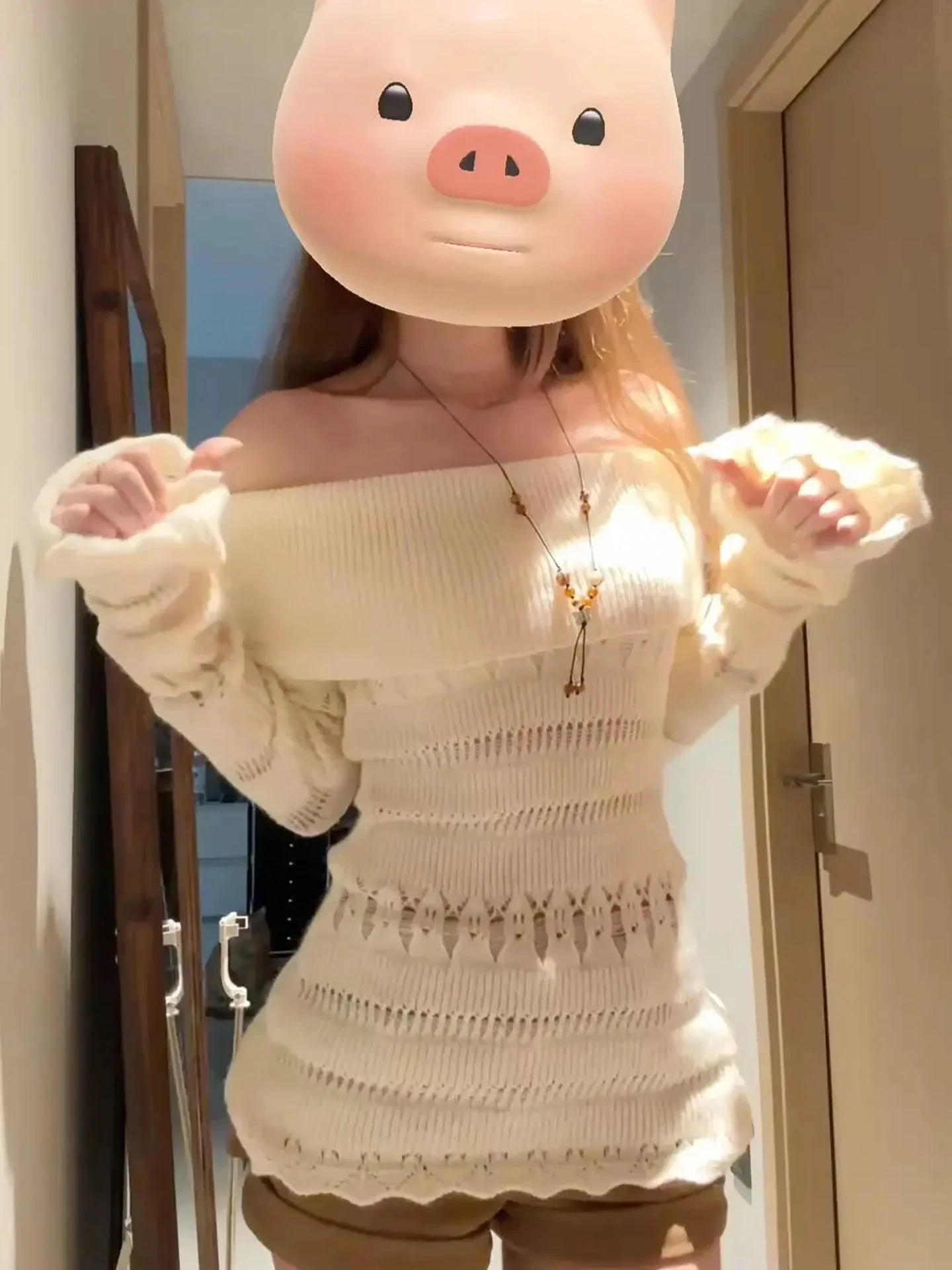 

Французский вязаный топ с открытыми плечами, женский зимний новый модный универсальный топ irt Bright Series, облегающий мягкий топ