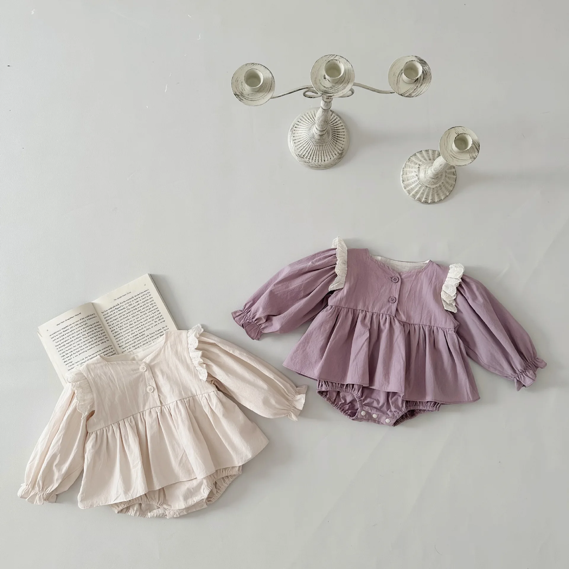 

Baby Clothing 2024 Spring and Autumn Baby Lace V-neck Long Sleeve Dress Princess One-piece Loose Fashionable Sweet Romper