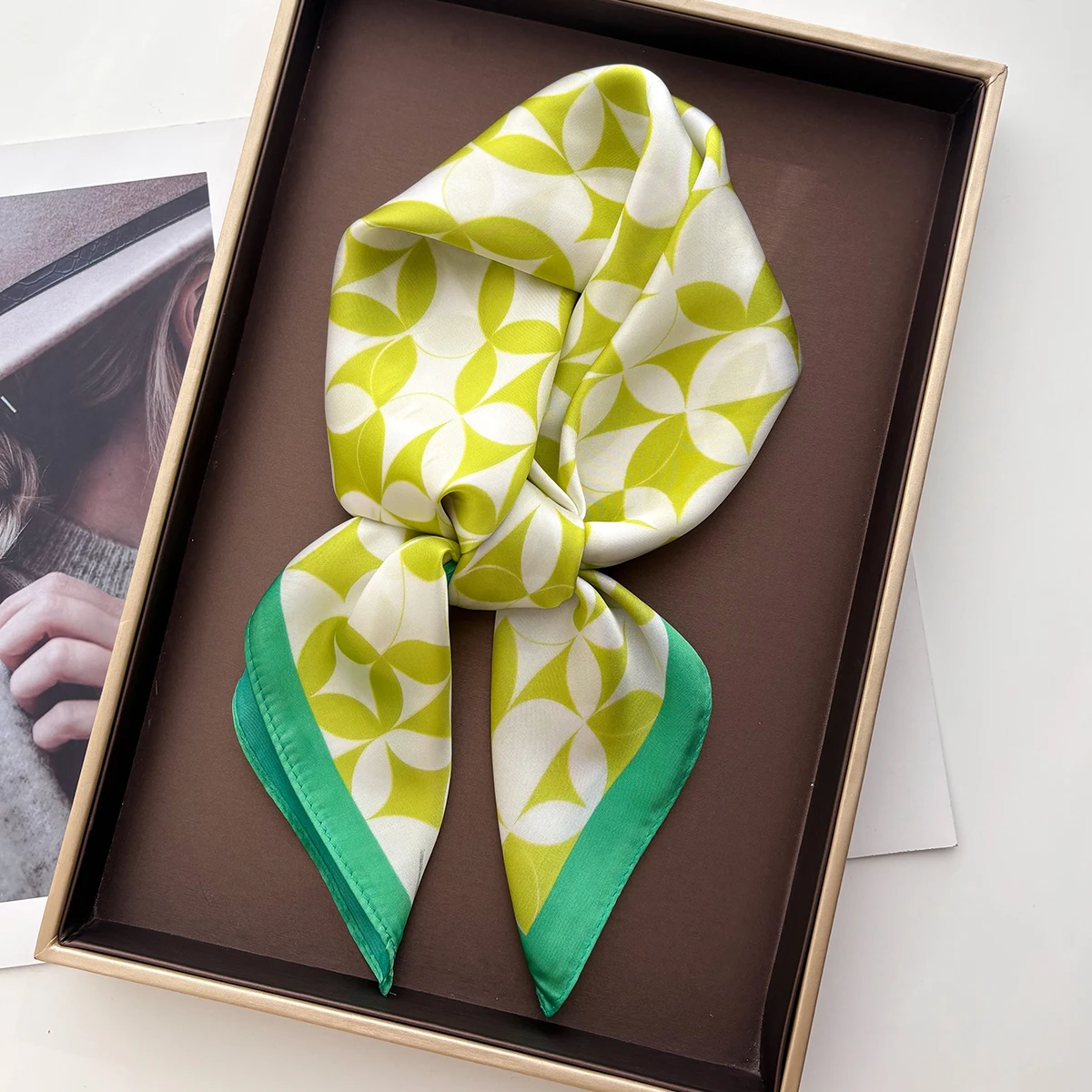 Bufanda cuadrada con estampado de diseño, pañuelo con sensación de seda, chal para mujer, bufandas, pañuelo para la cabeza, lazos para el pelo