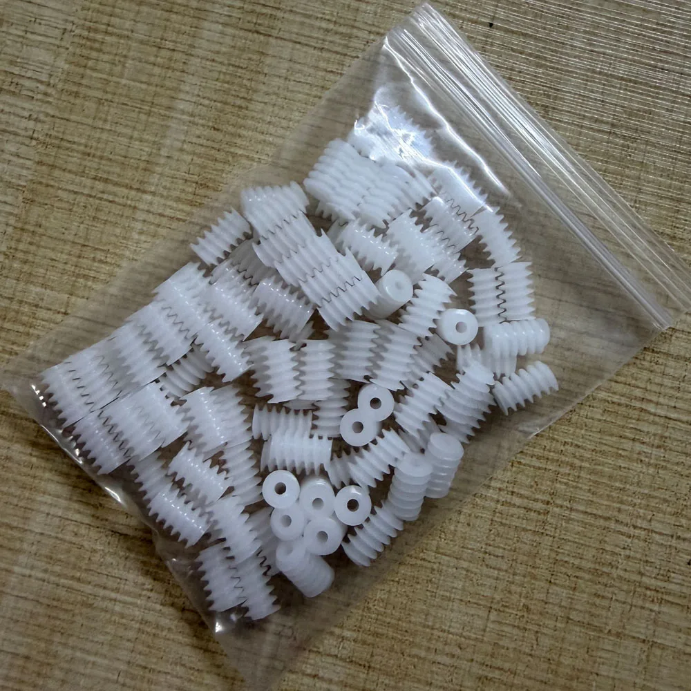 100Pcs 0.5 Modulus Worm Gear 6MM Outer Dia 1.95MM Inner Hole Multiple Length Mechanical Reduction Drive Gear for DIY Robot Model