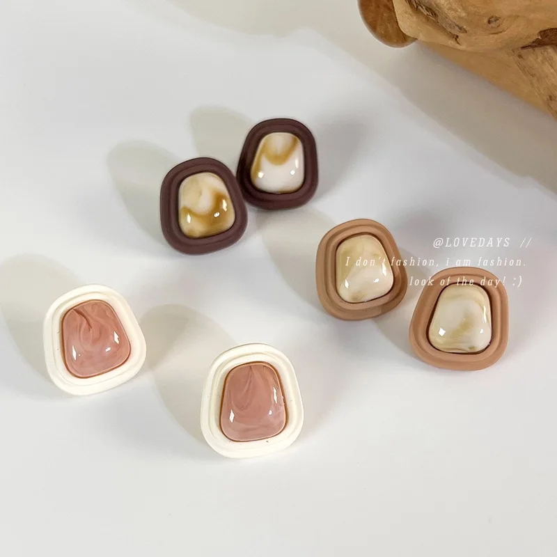 Coffee Bean Stud Earrings Square Shape French Vintage Beige Brown  Alloy Post Elegant Versatile Daily Commute Jewelry Women