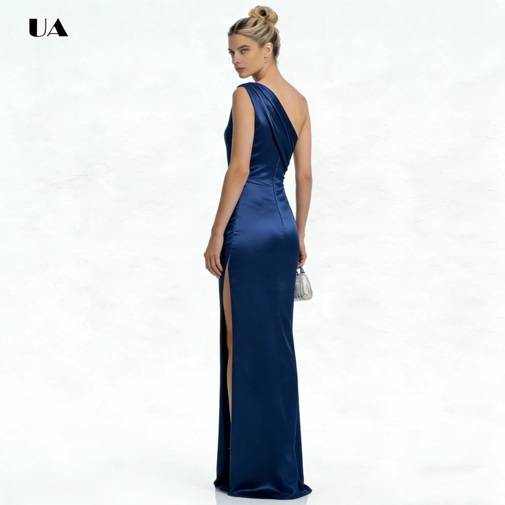 ULBYANRY Mouwloze A-lijn galajurk met asymmetrische hals Satijnen avondjurk met hoge split Eenvoudige geplooide op maat gemaakte feestjurk