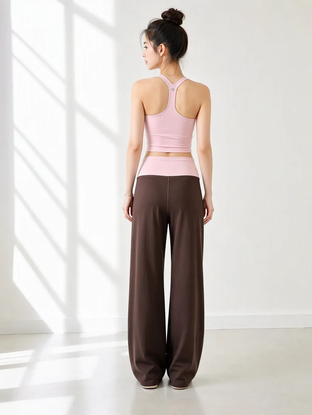 Damen-Freizeit-Sweatpants mit weitem Bein, umlegbarem Bund, ausgestelltem Schnitt, Yoga-Lounge-Hose, Pilates, Outdoor-Sport, Training, genähte Leggings – Detail 3