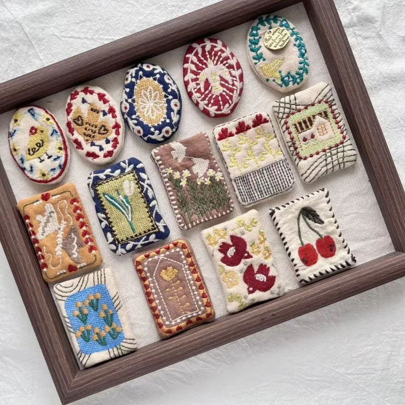 

Brooch Fabric Embroidery Ethnic Style Exquisite DIY Clothing Accessory Trim Versatile Small Bag Decoration For Women Daily Party