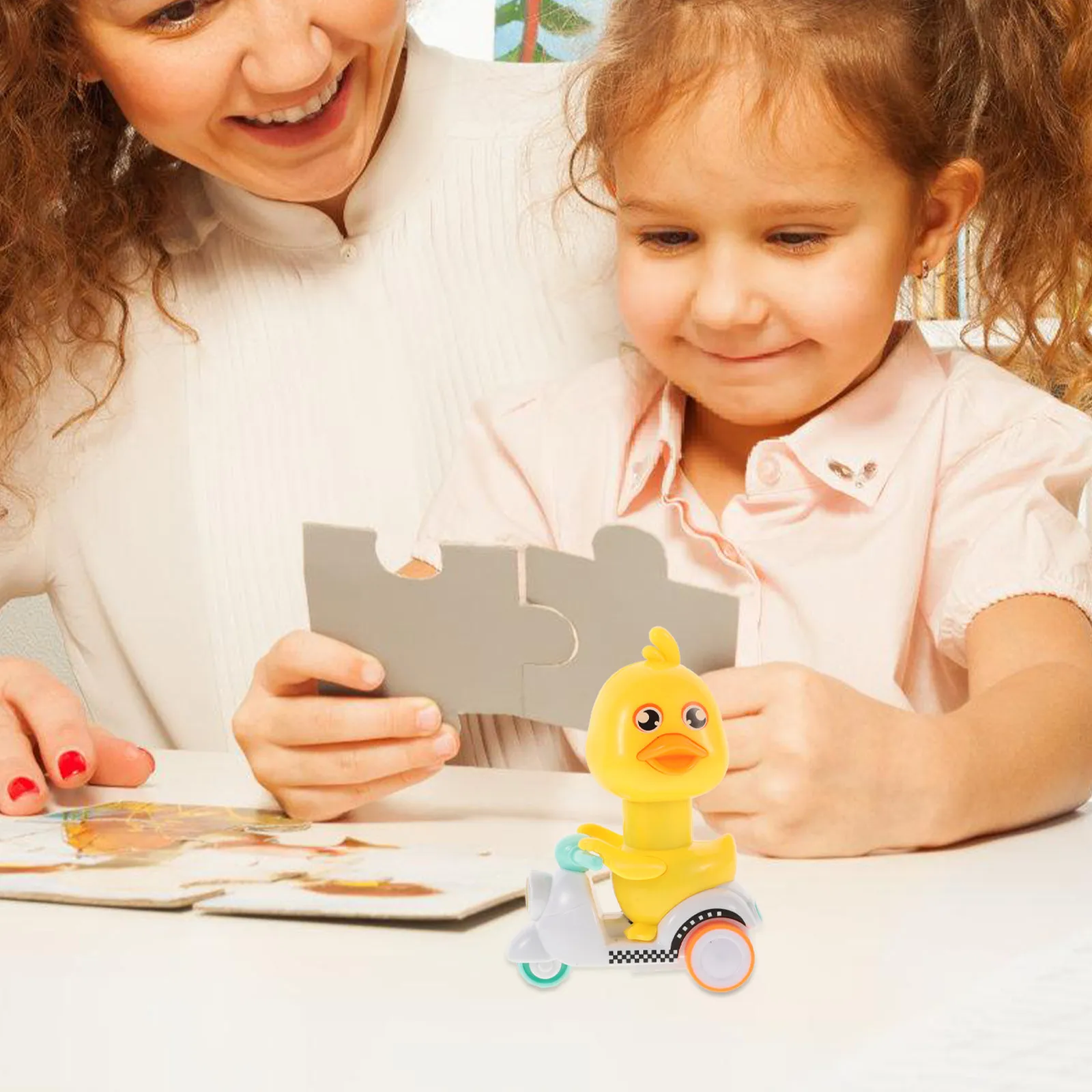 2Pcs Kids Mini Car Little Yellow Duck Pull-Back Push Head Down Creative Early Learning Educational Vehicle Gift Green