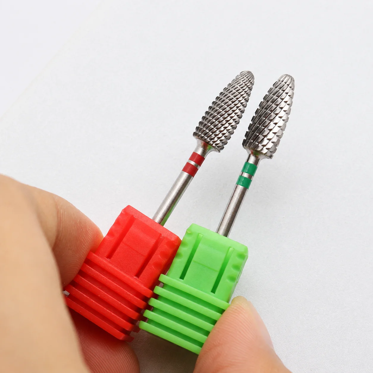 1 Stück 3/32'' Schaft Doppelt Markierter Wolframkarbid-Nagelbohrer Dual-Cut E-File Bit für Gel-Entfernung und Nagelformung