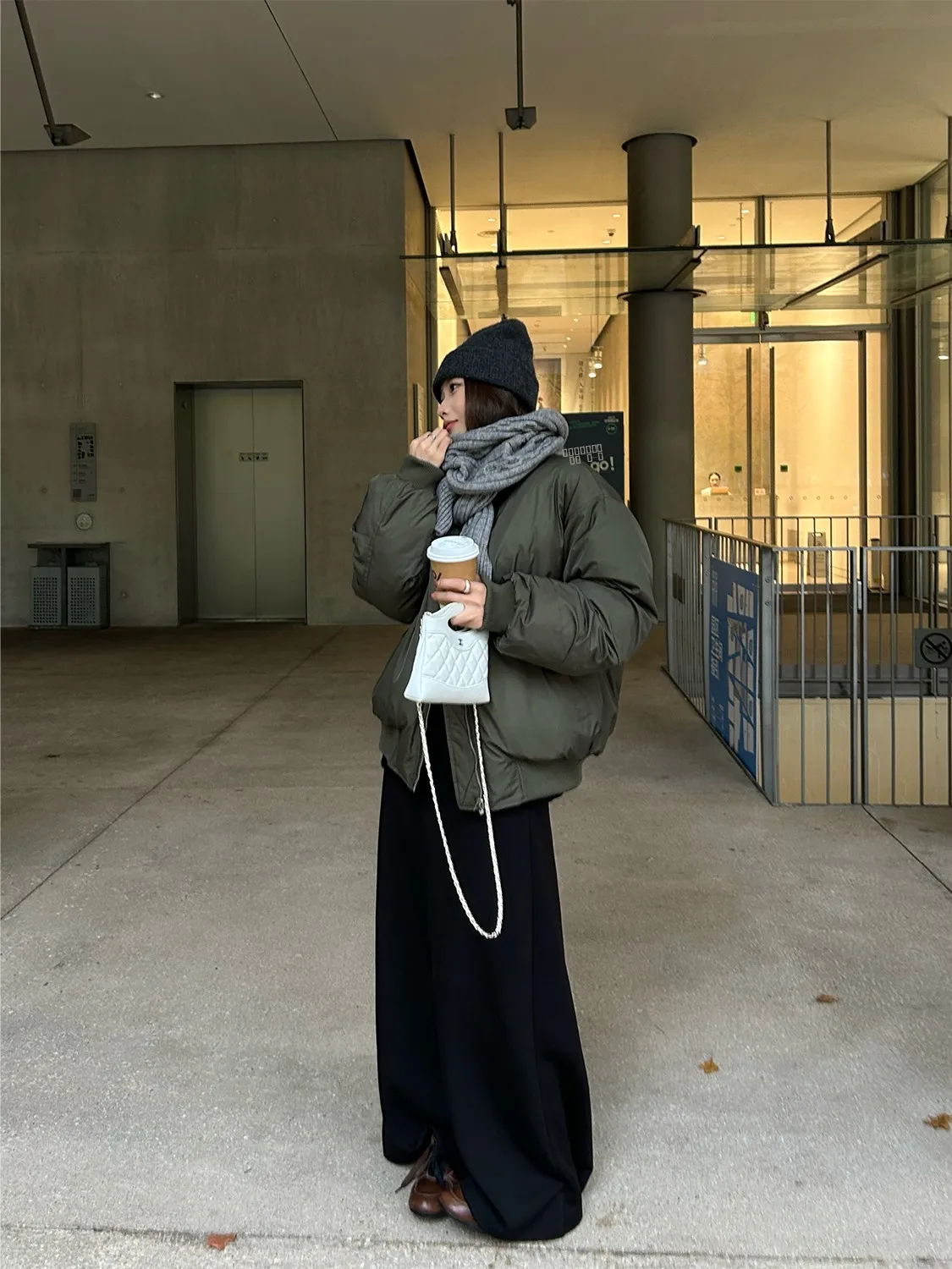 

D YANGJUN Зима 2025 Женская двусторонняя ретро-куртка в клетку из хлопка, теплая короткая хлопковая куртка для женщин