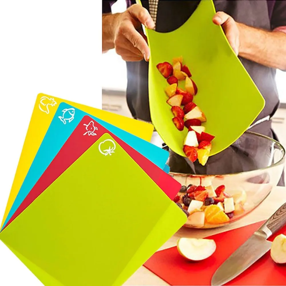 

E5 Food-grade 4PCS Flexible Plastic Sticky Cutting Board Non slip Cutting Board Easy To Clean Outdoor Portable Fruit Cutting Mat