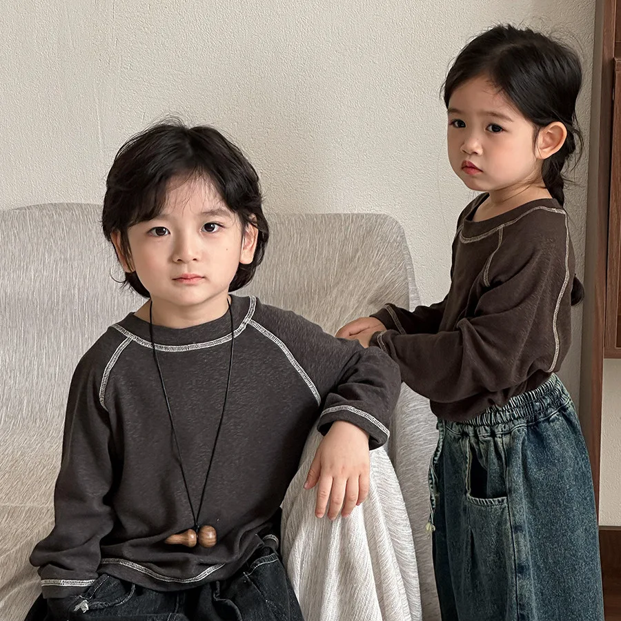 

2025 New Autumn Clothing Children Cashmere Round Neck Base Sweater for Boys and Girl Simple Stylish with Bright Lines T-shirt