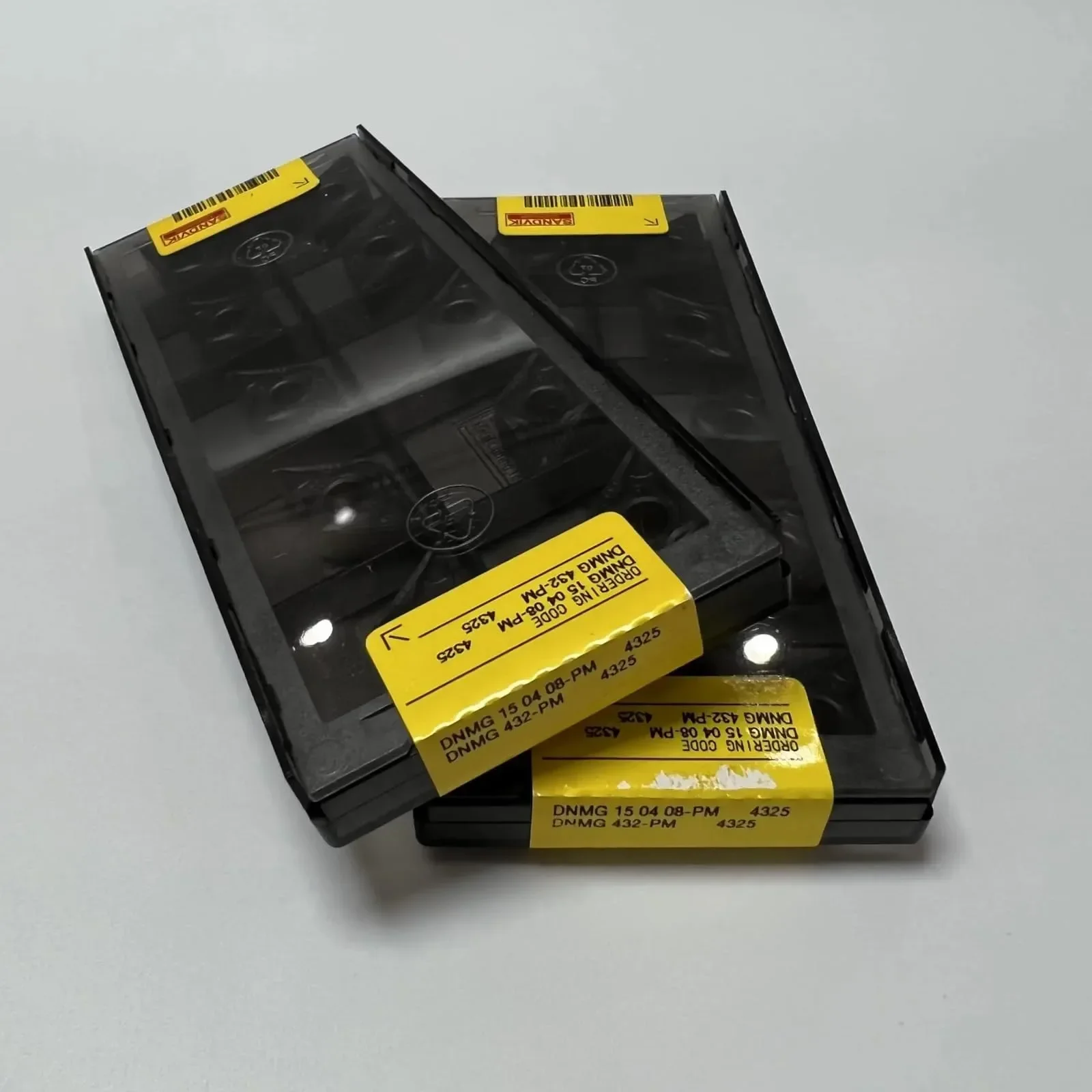 

SANDVIK-Coromant / DNMG150408-PM 4325 / 10 Pcs