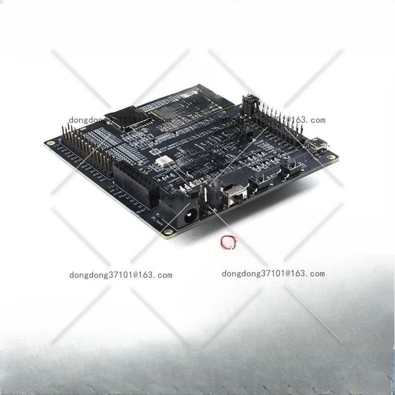 

Development board module equipped with module