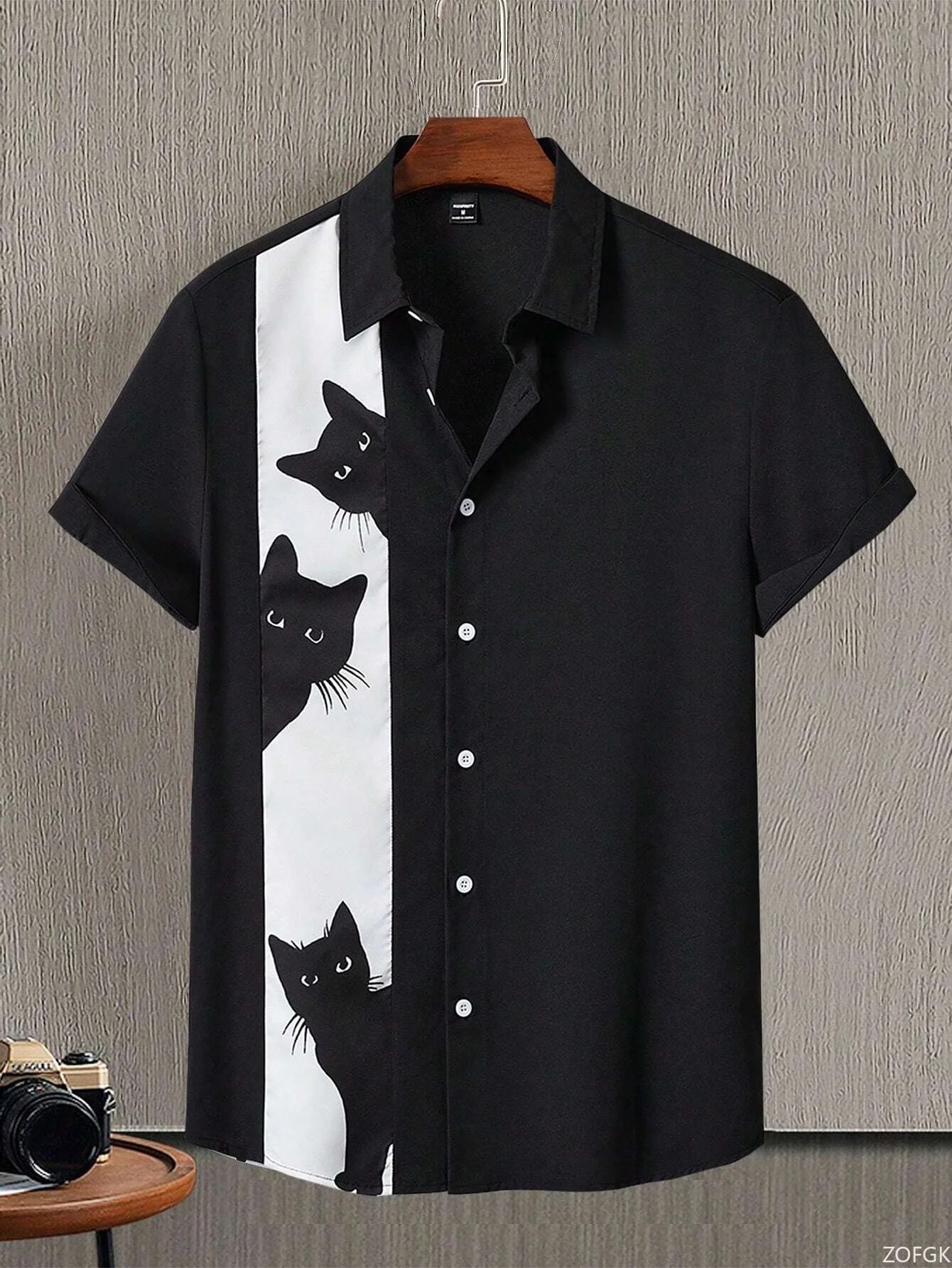 A Whimsical Cat Printed Men's Shirt with Short Sleeved Buttons and A Cat Pattern for Casual Entertainment