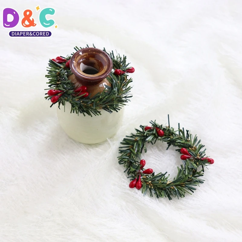 2Pcs Miniature Christmas Wreath Mini Hanging Xmas Wreath Dollhouse  Garland Wall Grass Strip Decoration Accessories