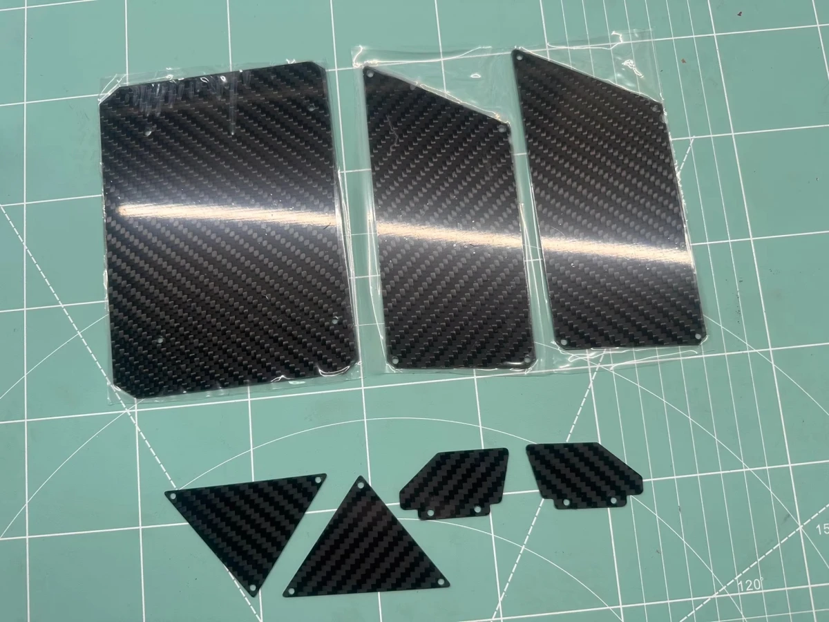 

Комплект кузова из углеродного волокна для радиоуправляемых автомобилей 1:8, каподастр u4, королева