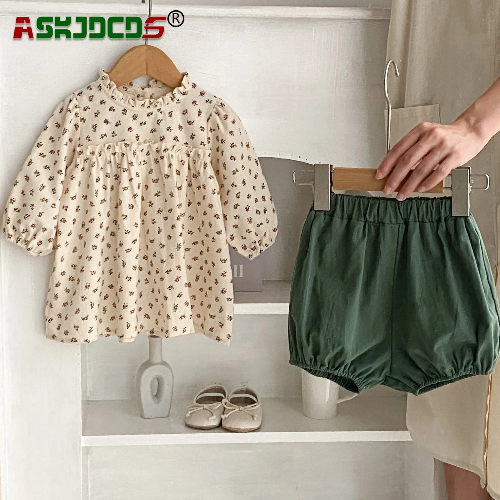 

2023 Autumn Infant Baby Girls Floral Ruched Knee-length Dress Solid Color Shorts Clothing Set Full Sleeve for Kids Toddlers 2pcs