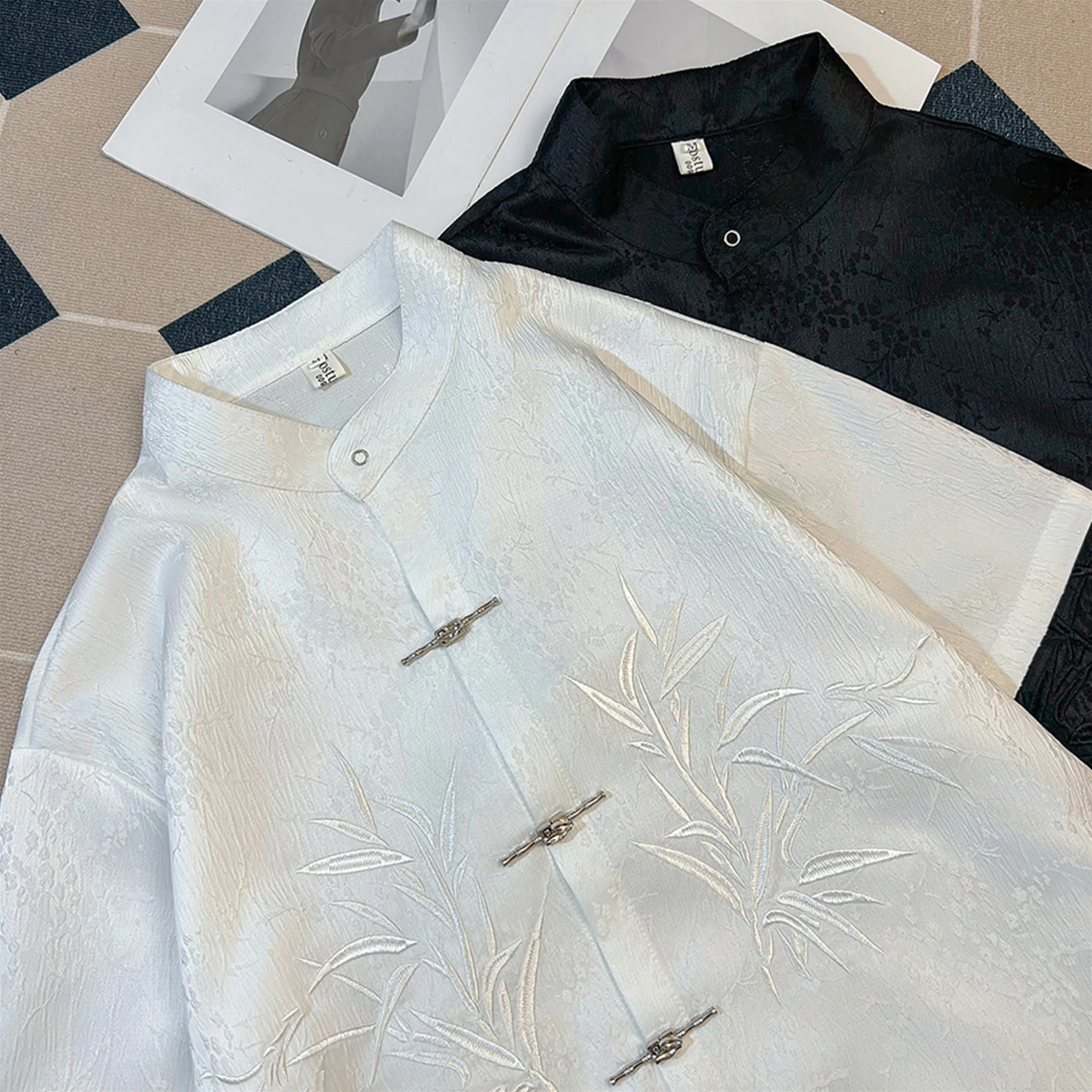 

New Chinese Sle ort Sve Embroidered irt Men's High-End Retro Casual Coat Stand Collar Summer Faion Leisure Outerwear