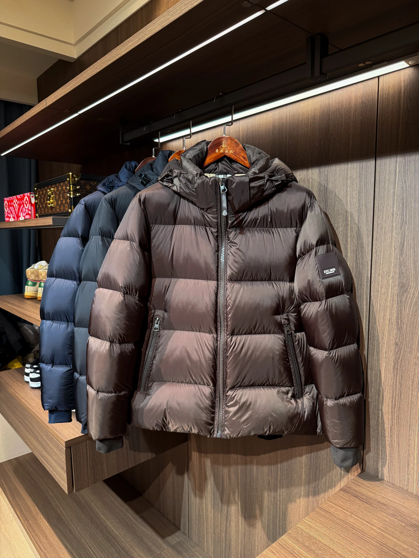 

High Quali Thiened White Du down Winter Jaet Men's Warm Anti-Cold Puffer Coat Let You Fearl in Cold Nylon Fabric