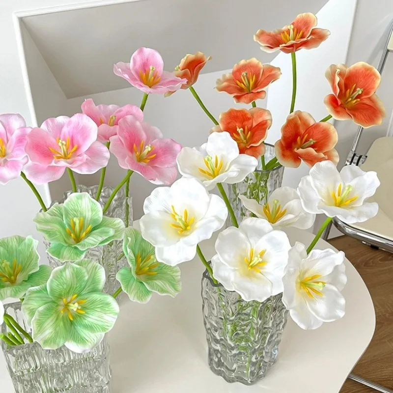 

Single Blooming Tulip Simulation Flower 3D Home Decoration Wedding Vase Arrangement Photography Props Table Bedroom Placement