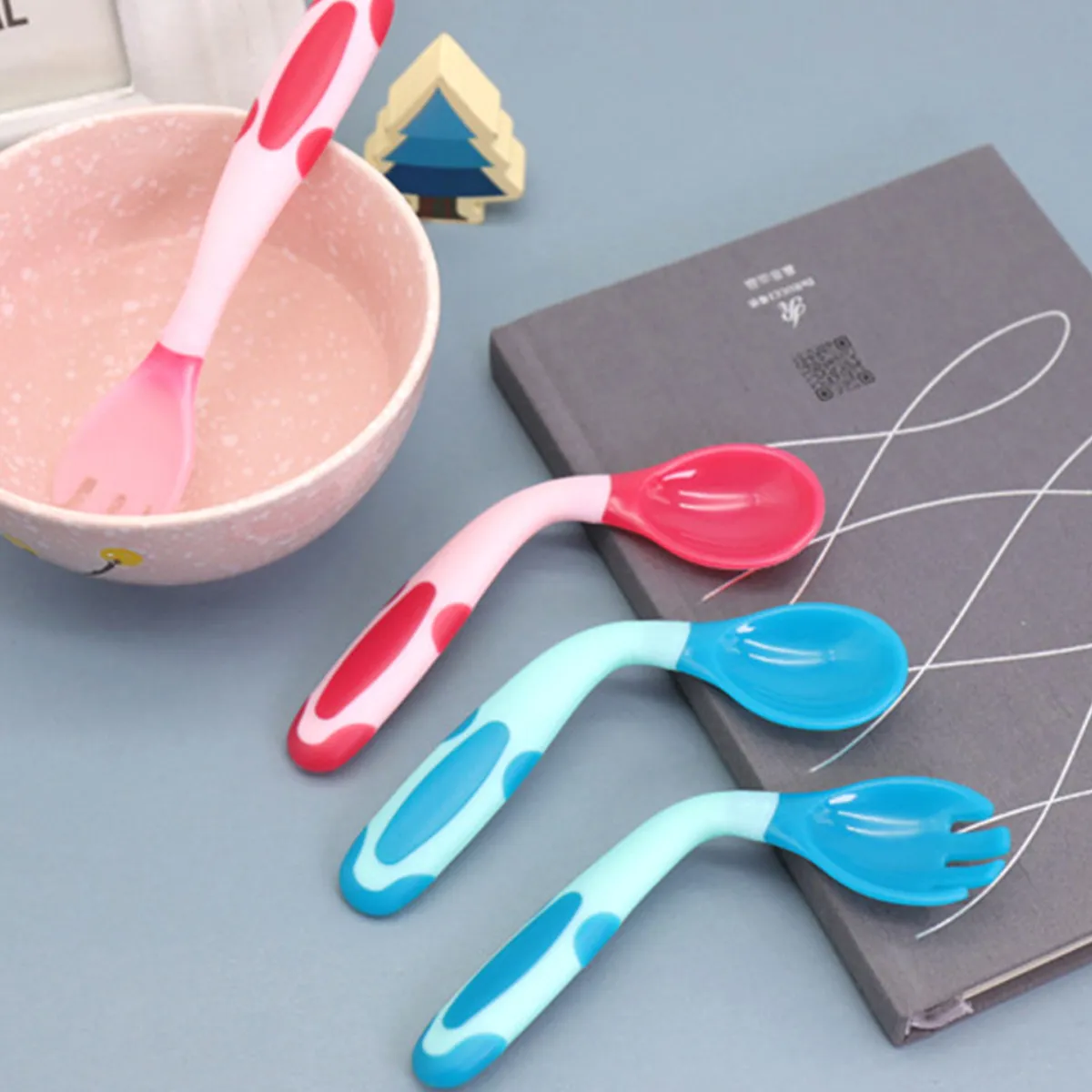 

2Sets Baby Utensils Spoon Fork Set Training Tableware for Toddlers Bending Design Non Slip Wavy Handle PP Tpe Material Heat