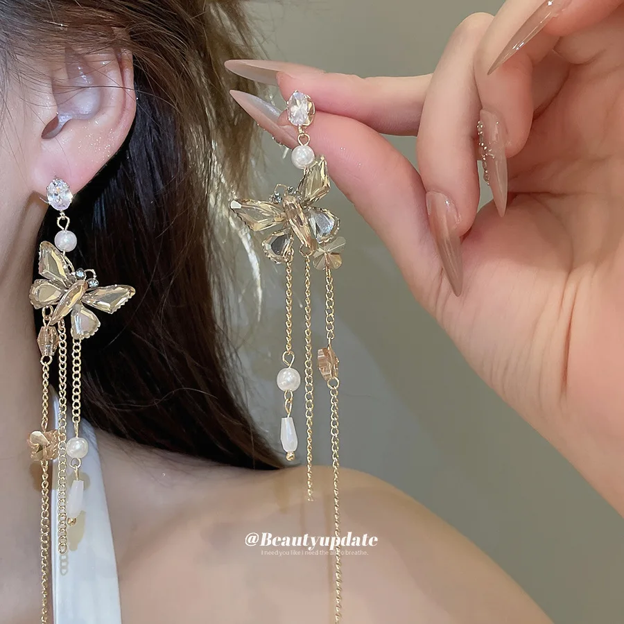 Elegant Long Tassel Butterfly Drop Earrings Sparkling Crystal Chain Hanging Ear Danglers Romantic Date Night Outfit Piece
