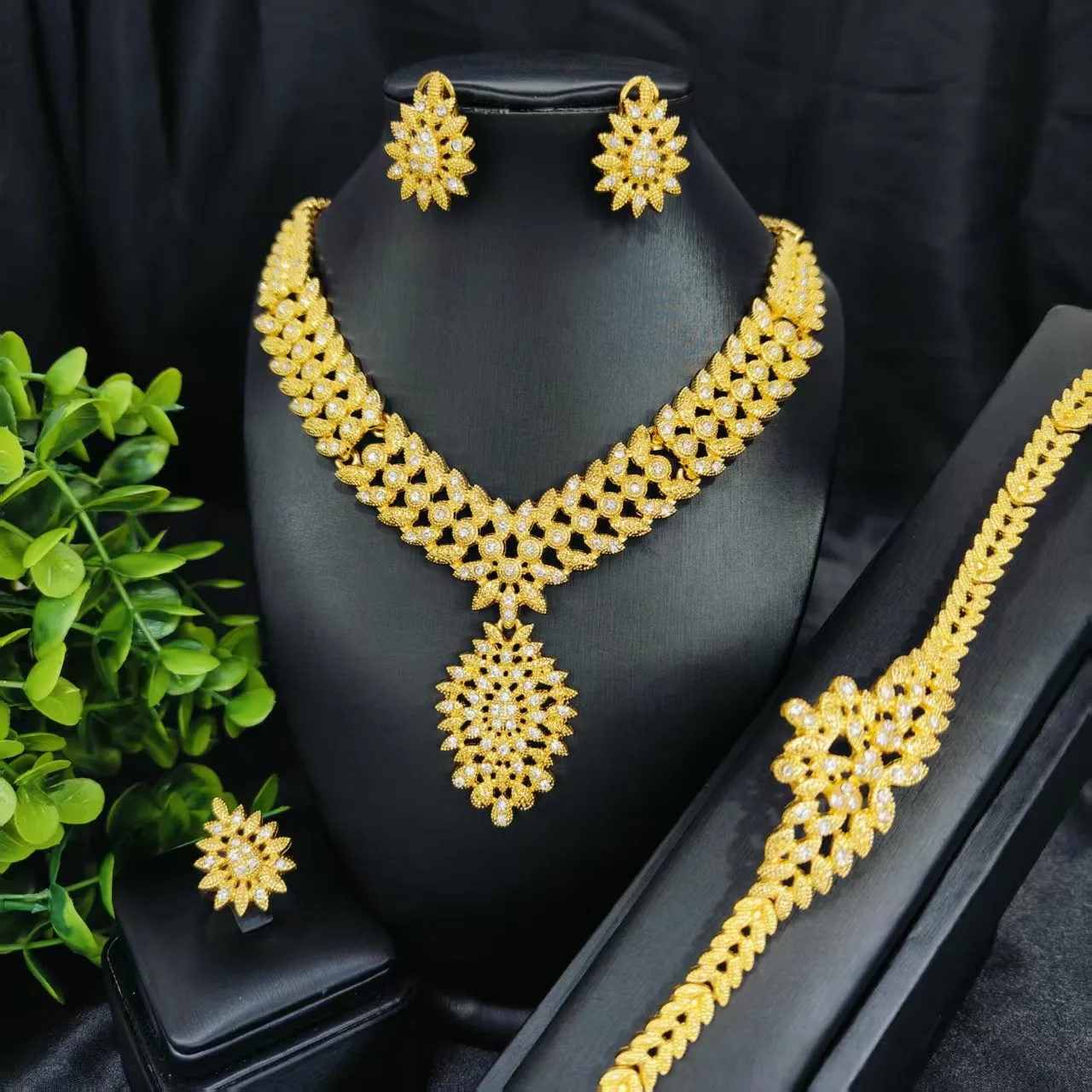 Perfect Gift Diamond Inlaid Necklace Earrings Bracelet Ring For Women 24K Gold AU999 | Exquisite & decent, ideal gift for ladies