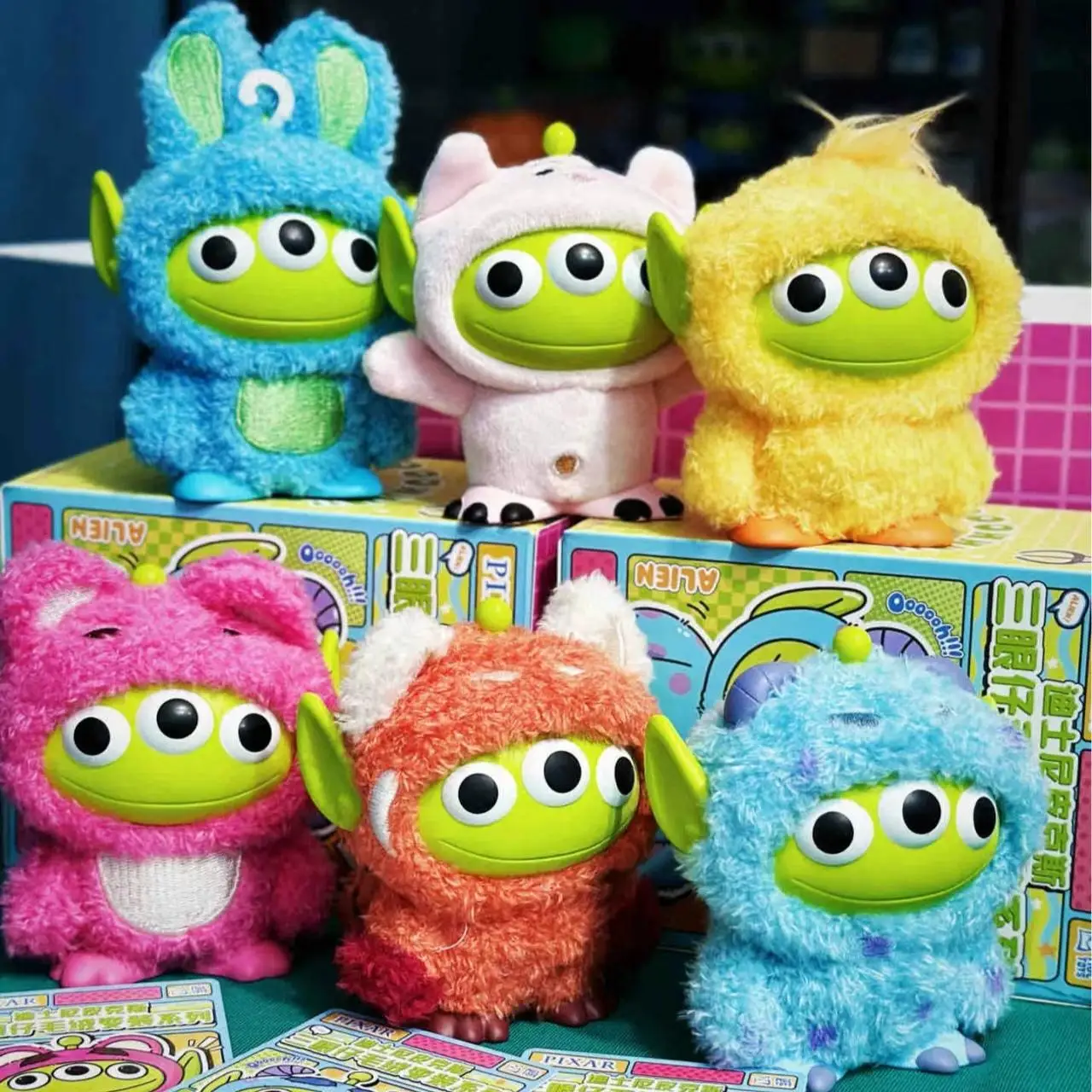 Genuine Disney Pixar Alien Plush Drag Series Blind Box Cute Figure Doll Model Toy Desktop Mysterious Surprise Collection Gift