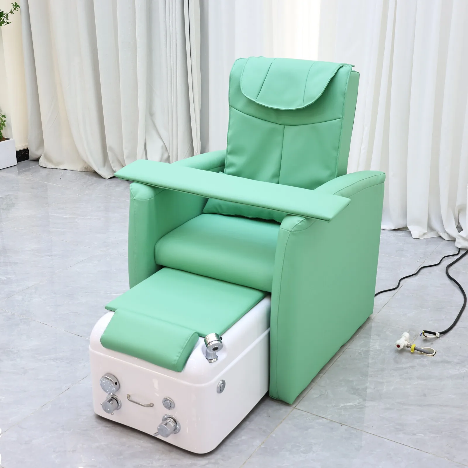 Professional SPA Center Foot Bath Chair, Automatic Massage Nail Art Sofa with Soaking Basin, Nail Salon Furniture, Customization