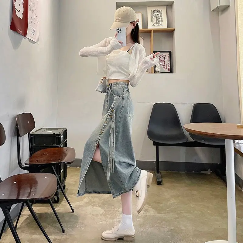 Rok Denim gaya China untuk wanita, rok Denim model A-line pinggang tinggi trendi dan serbaguna panjang sedang gaya China