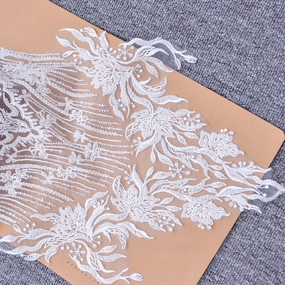 

Новая бежевая сетка для ногтей с бусинами на груди и цветком, женская одежда, аксессуары для шитья, свадебные платья, вечерние платья, одежда, кружевная ткань