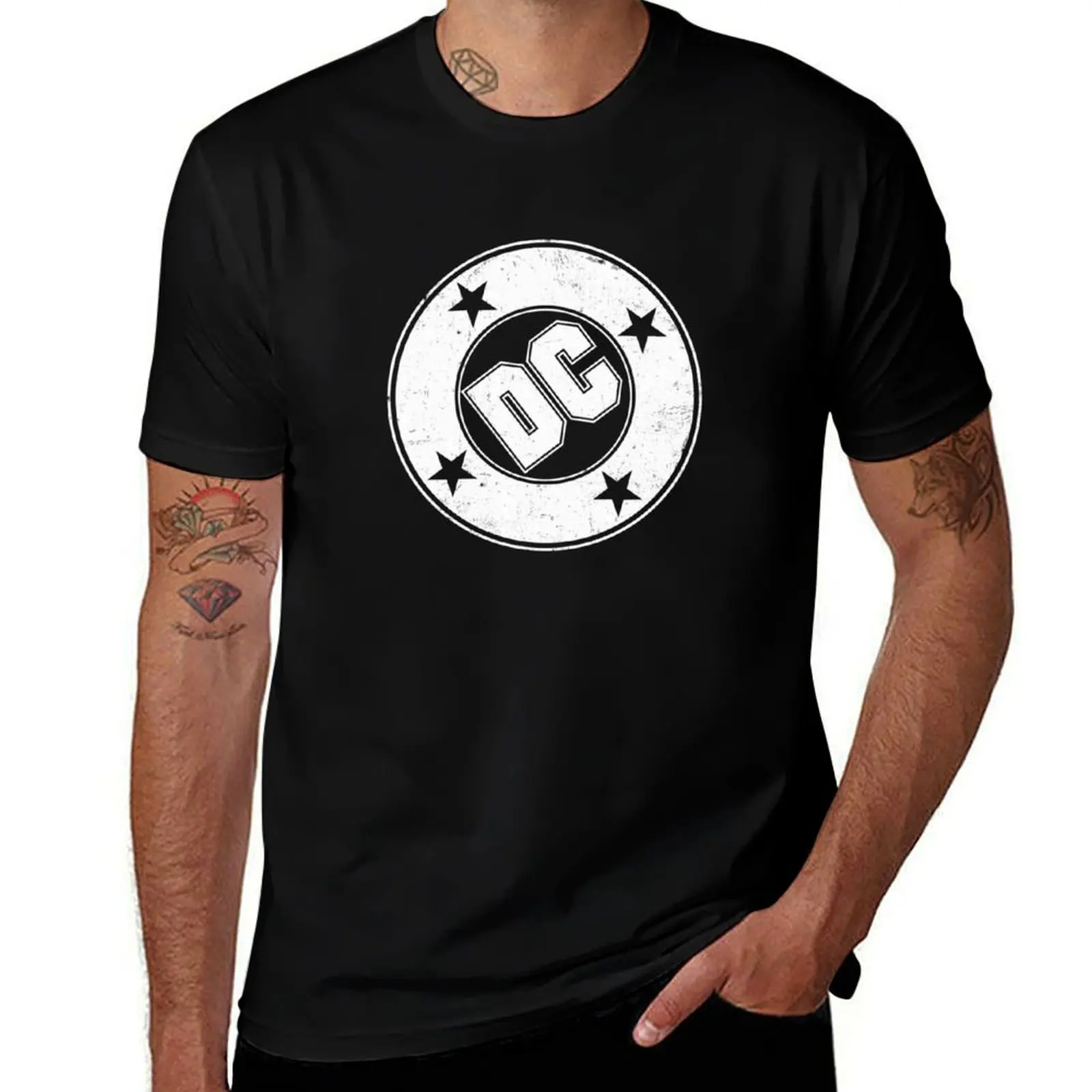 

Comic Vintage White Logo T-Shirt t shirts for man cotton funny mens graphic t shirts t shirt custom print T-shirt