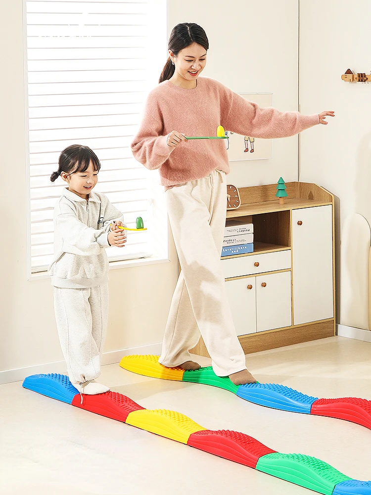 Training equipment, kindergarten tactile balance board, children's indoor single plank bridge, balance beam