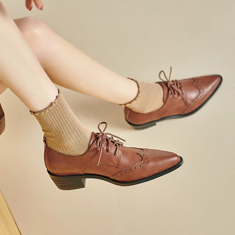 NEW Spring/Autumn Women Brogue Split Leather Shoes for Women Pointed Toe Chunky Heel Women Pumps Lace-up Shoes High Heel Shoes