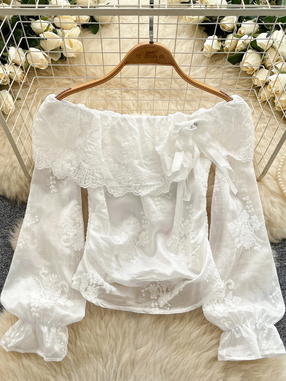 Sweet Heavy Embroidery oulder Bared irt Women's Faion Spring Autumn Season Floral Lace Splicing Versatile Top Trendy