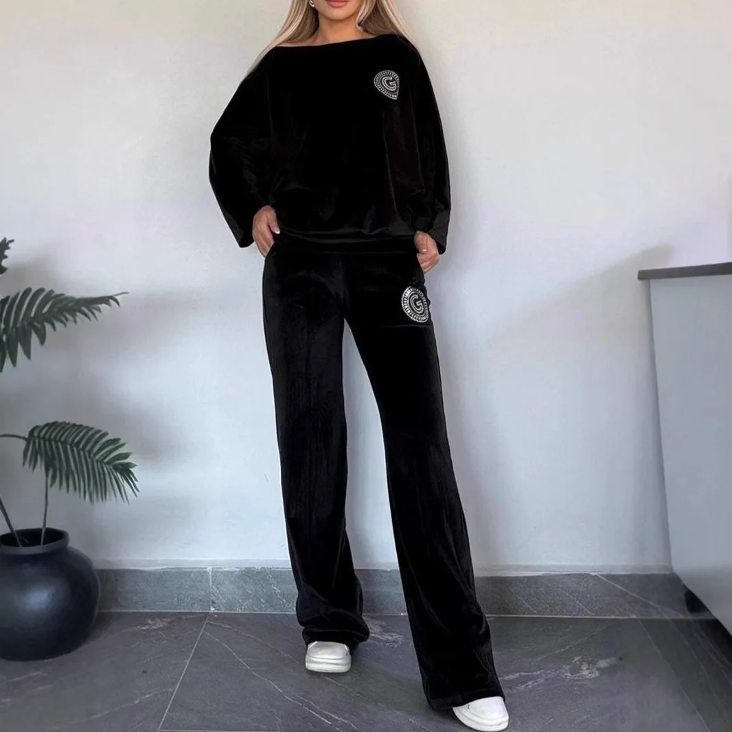 Winter Fashion Velvet Sports Style Two Piece Set Women Casual Loose Diamond Letter Pullover Sweatpants Two Piece Set Women